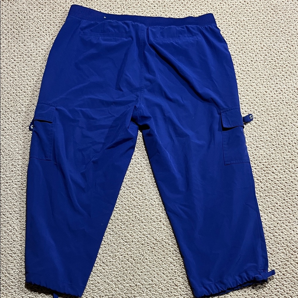 Relaxed Cargo capris Blue - Casual Utility Style - Picture 3 of 4